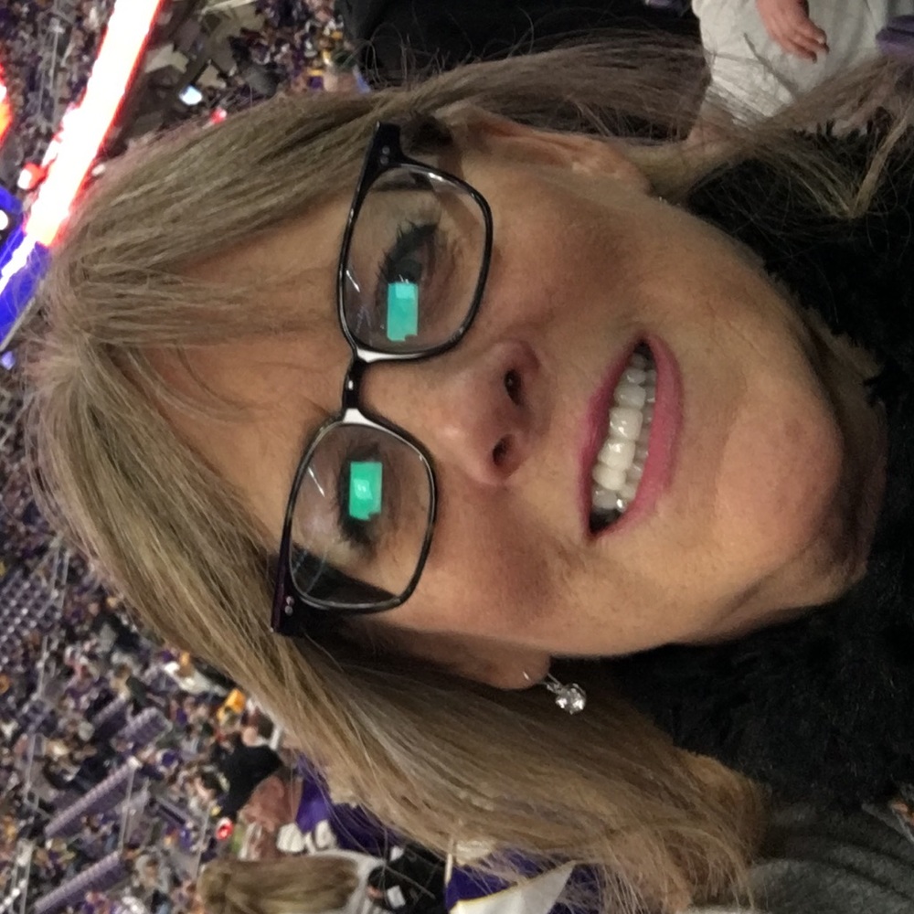 Meet your Posher, Carla